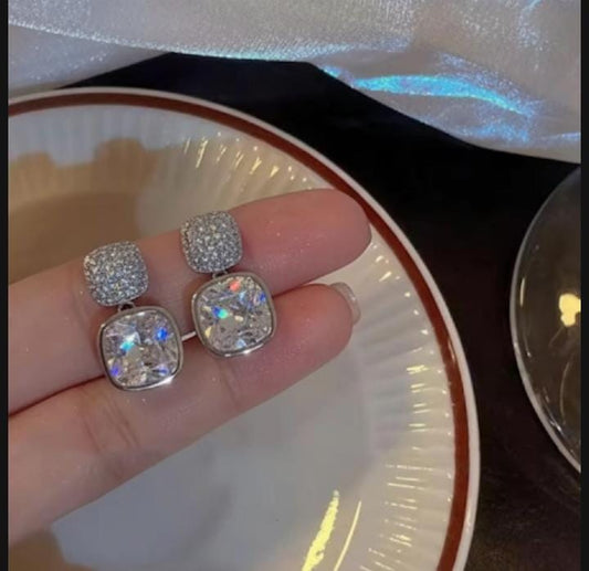 ZJE-163 Korean Zircon Crystal Earrings HHC