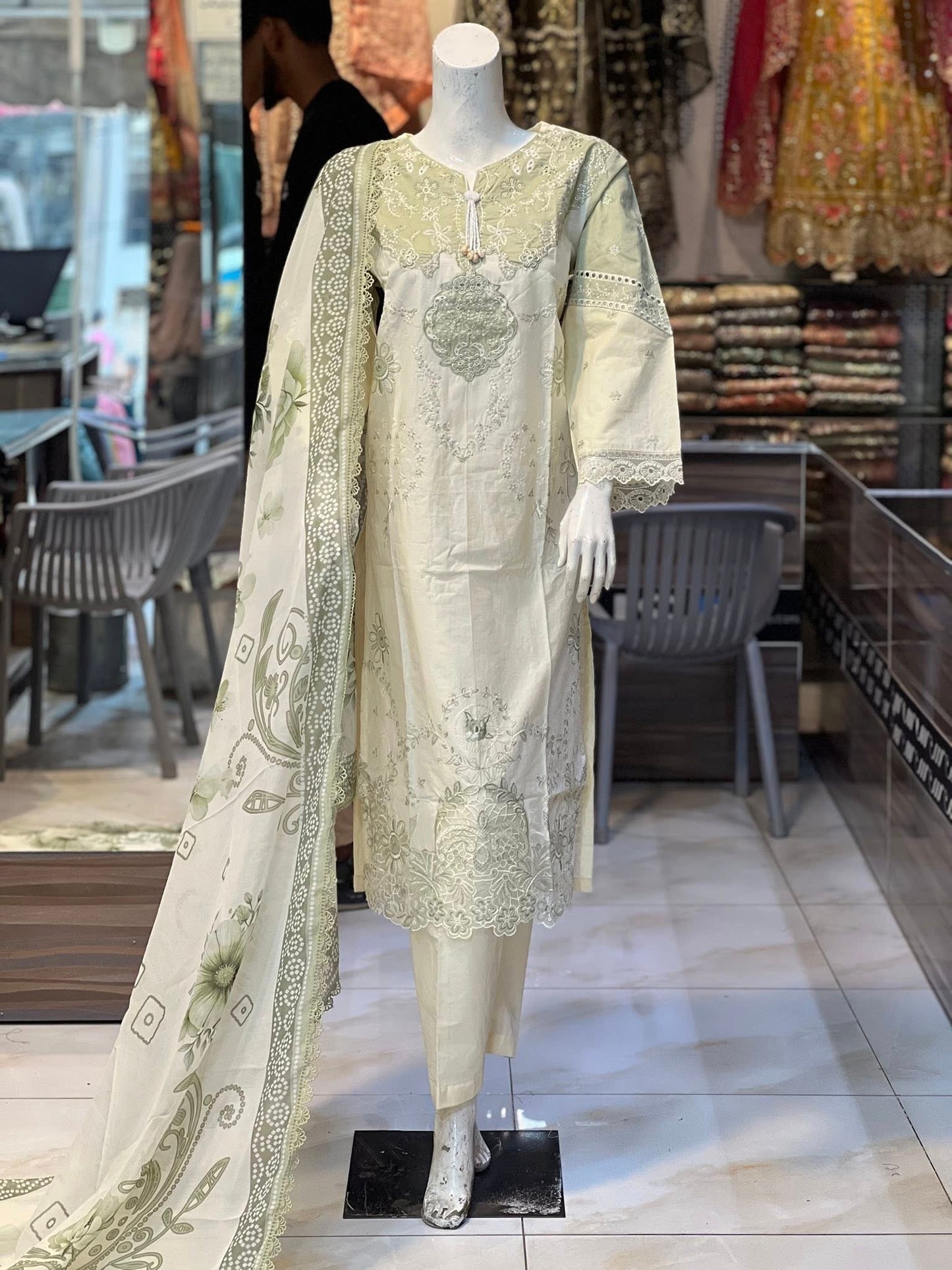 Off White Green Maria