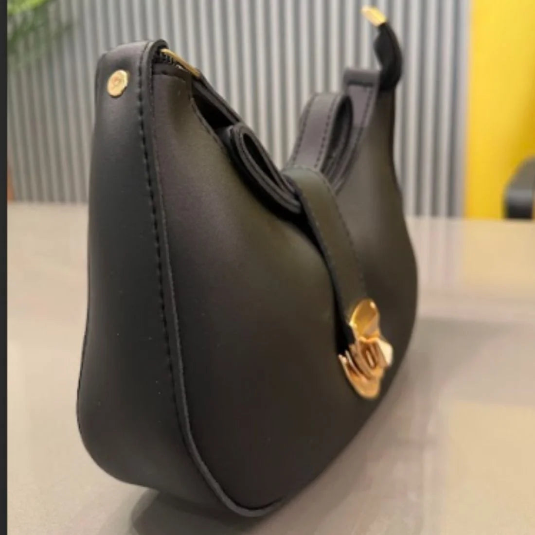 Crescent Leather Luxury Shoulder Bag for Women | Black YMDS