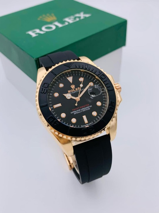 Golden Rolex-Style Men's Watch – Adjustable Rubber Strap &amp; Heavy Master Lock HHC
