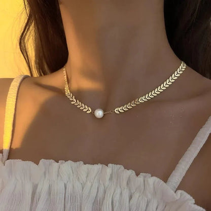 Pearl &amp; Leaf Korean Beautiful Pendant Necklace HHC