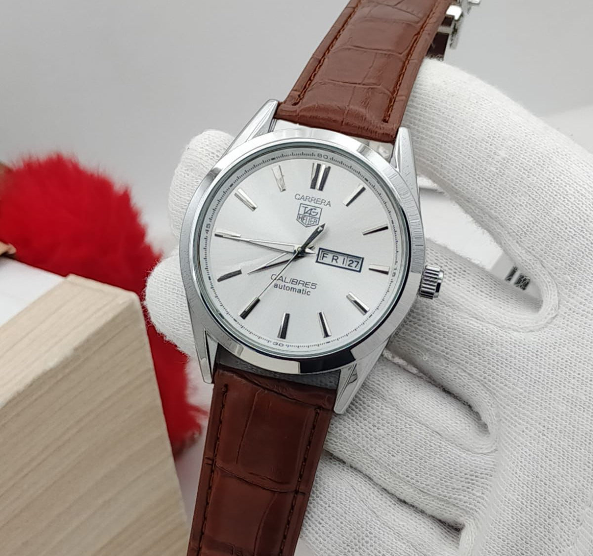 Carrera Calibre 5 Luxury Swiss-Style Men's Watch – Leather Strap HHC