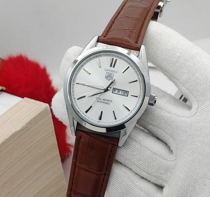Carrera Calibre 5 Luxury Swiss-Style Men's Watch – Leather Strap HHC