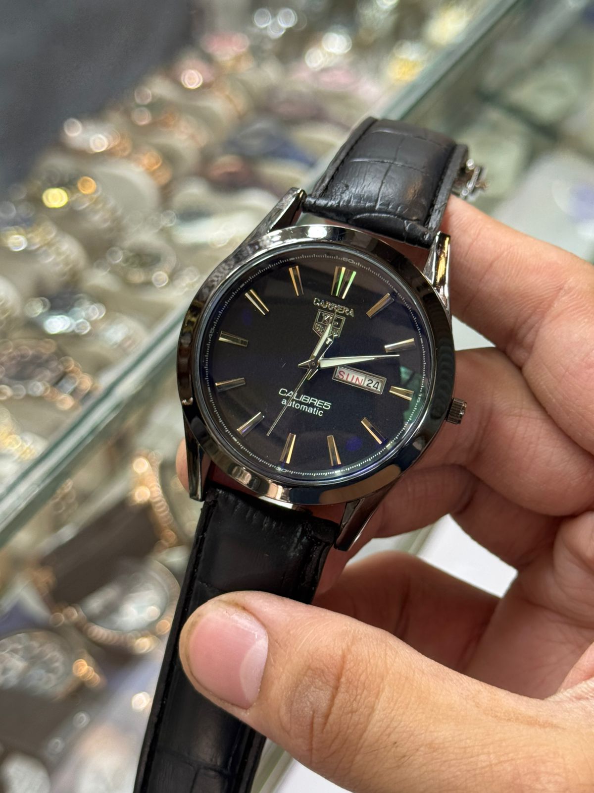 Carrera Calibre 5 Luxury Swiss-Style Men's Watch – Leather Strap HHC