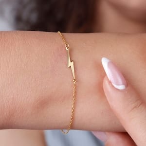 Imported Elegant Spark Hand Bracelet HHC