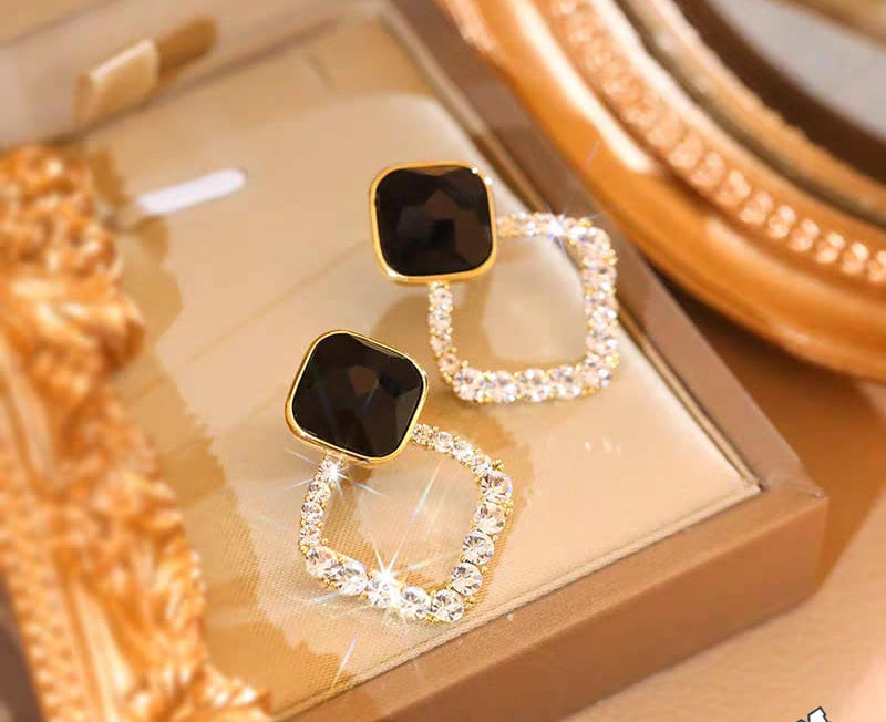 Zircon Korean Black Shiny Resin Rhombus Earrings HHC