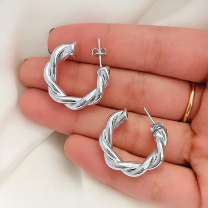 Twisted Sparkling Earrings – WJ-101 Rida's Collection