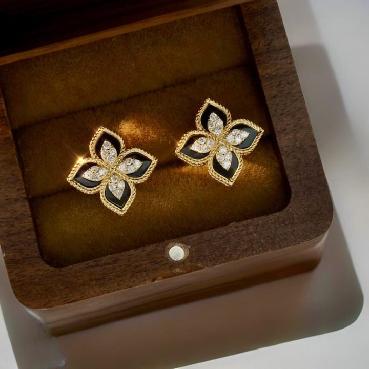 Black and Gold Floral Earrings – PJT-991 HHC
