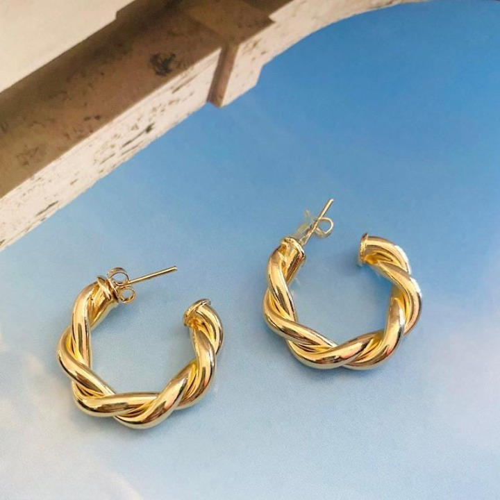 Twisted Sparkling Earrings – WJ-101 Rida's Collection