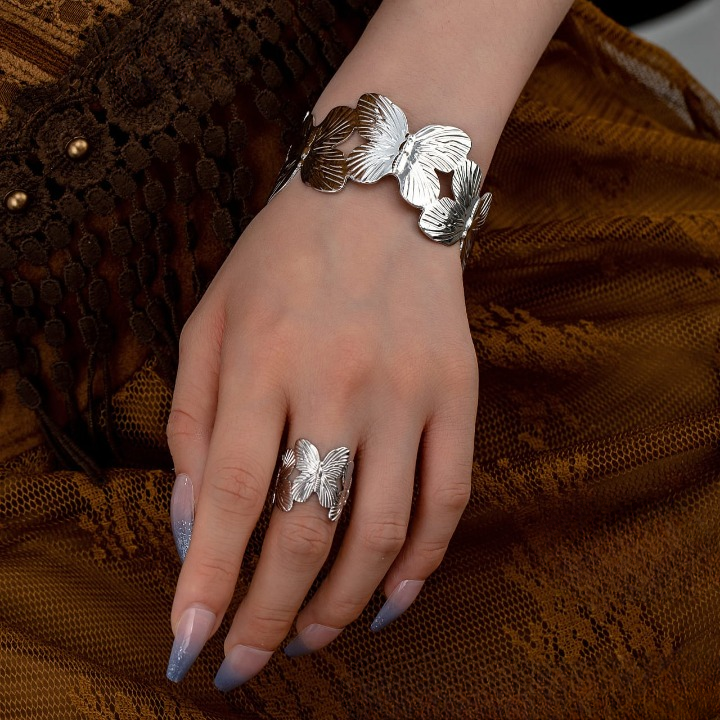 QST-166 Stylish Alloy Hand Cuff Ring Set HHC