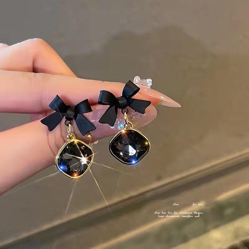 AWJ-166 Bow Shape Korean Earrings HHC