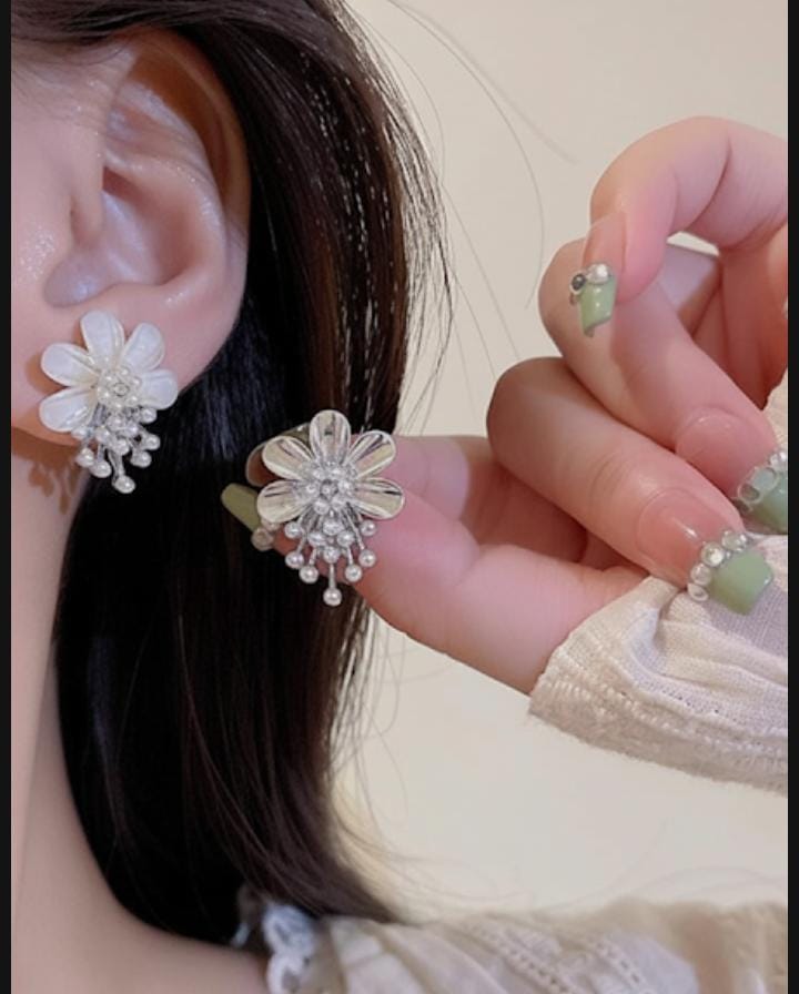 ZJX-162 Flower Pearl Korean Earrings HHC
