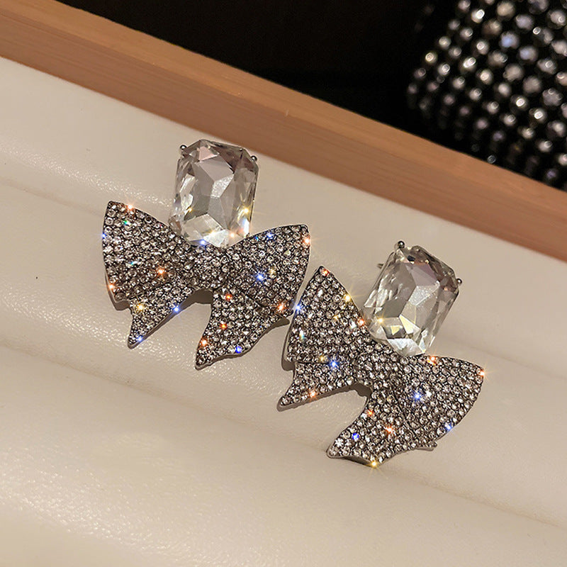 ZJE-165 Sparkling Bow Shape Zircon Korean Earrings HHC