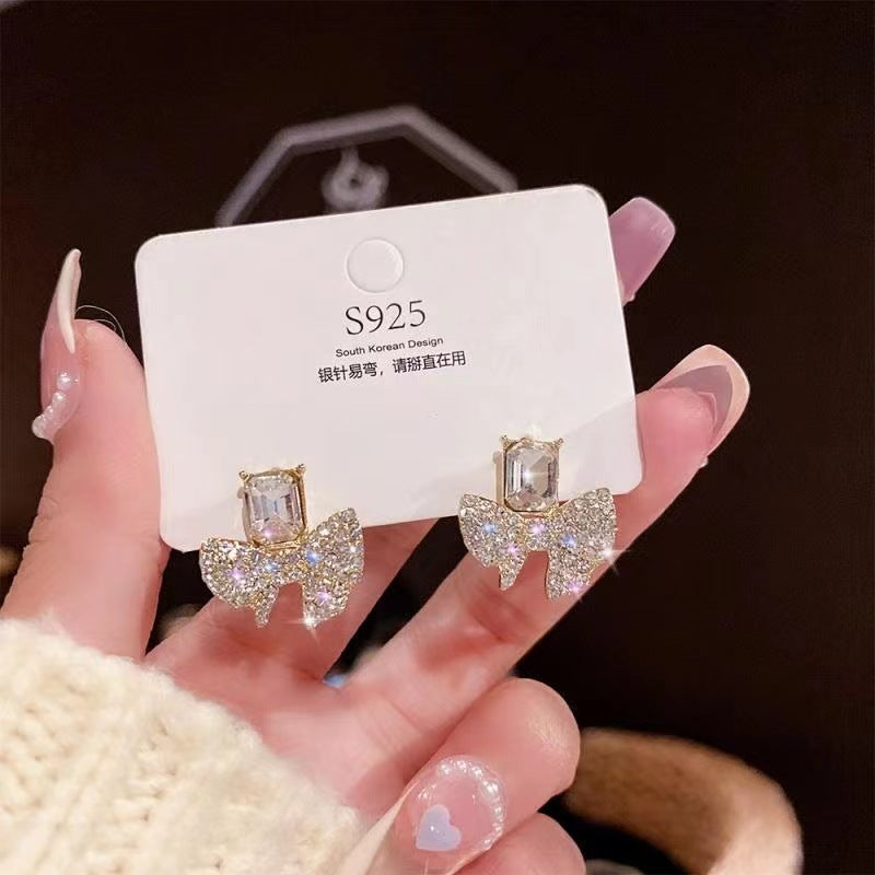 ZJE-165 Sparkling Bow Shape Zircon Korean Earrings HHC