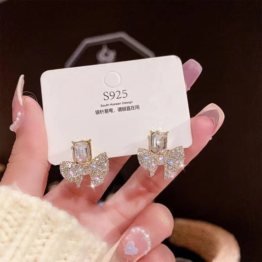 ZJE-165 Sparkling Bow Shape Zircon Korean Earrings HHC