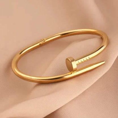 QVT-139 Cartier Nail Bangle HHC