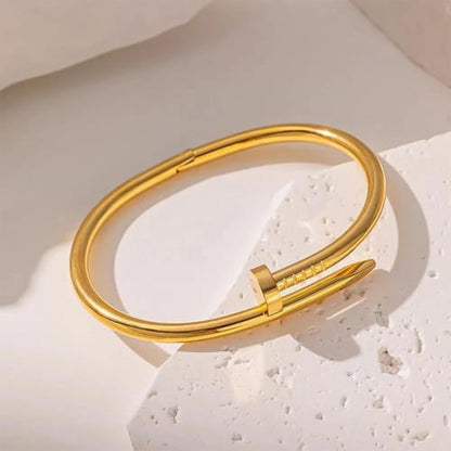 QVT-139 Cartier Nail Bangle HHC