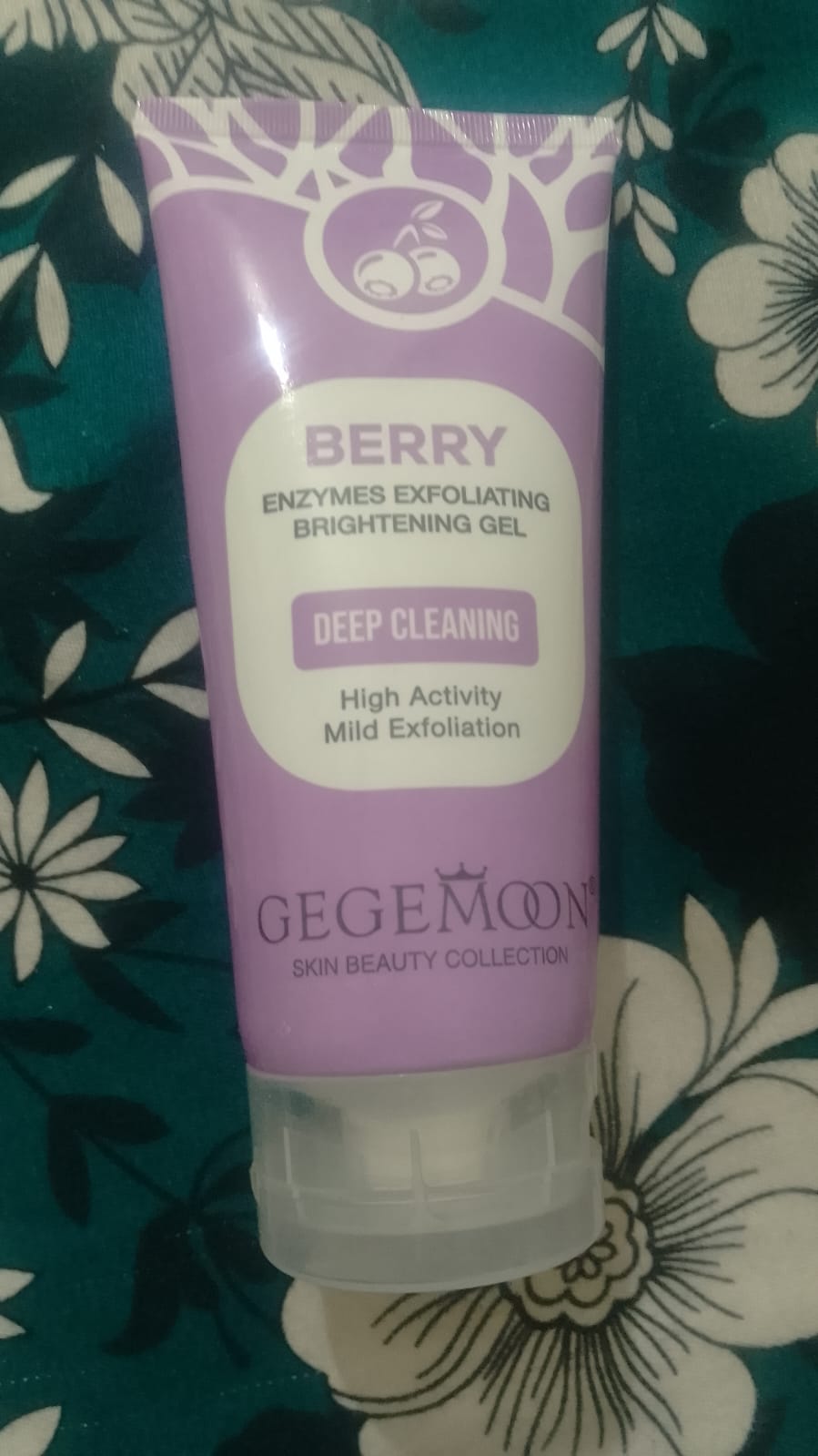 Gegemoon Exfoliating Dead Skin Remover Gel HHC