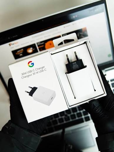 Google Original 30W USB-C PD Fast Charger Adapter HHC