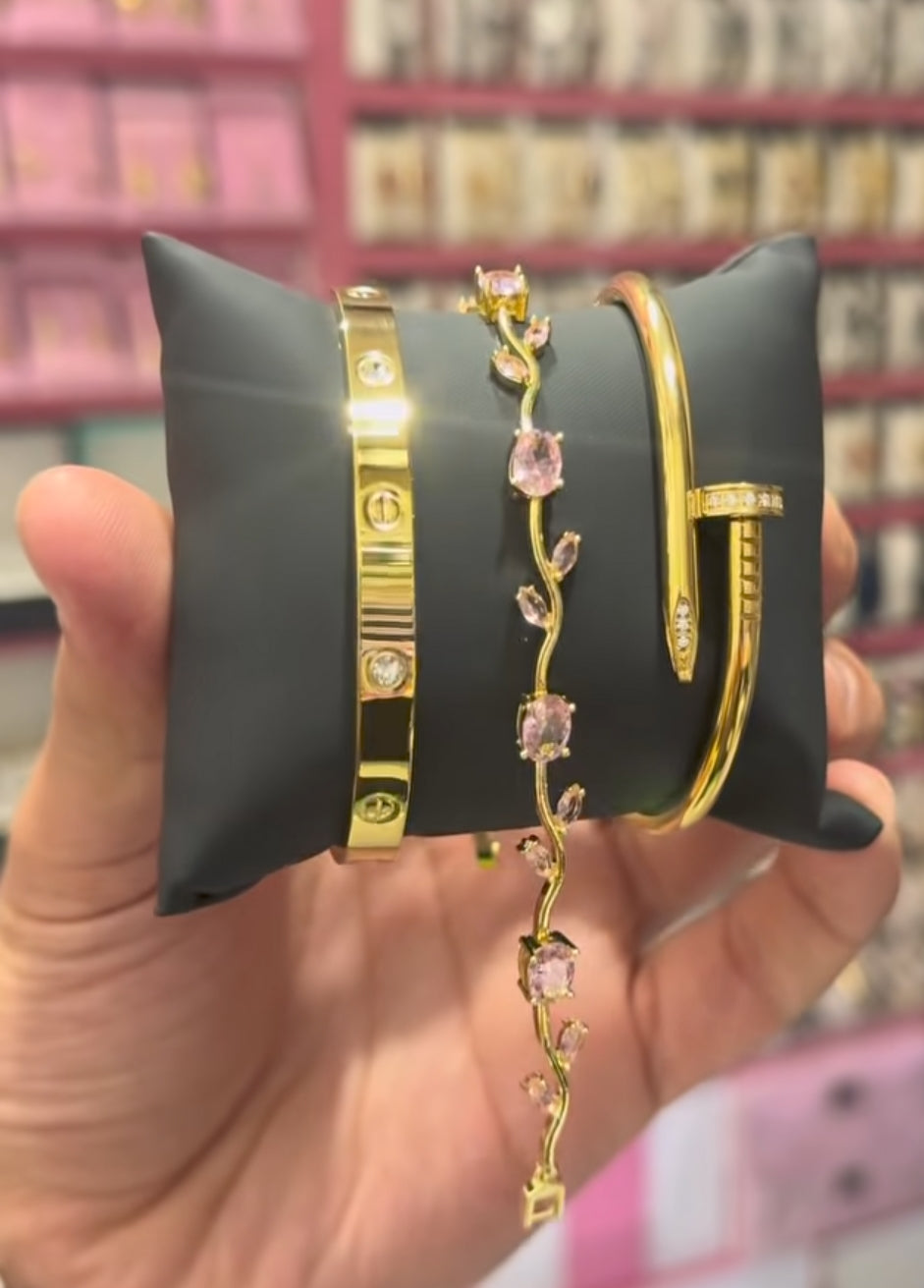Pack of 3 Bracelets – Nail Cartier, Cartier &amp; Tulip Bracelet Set HHC