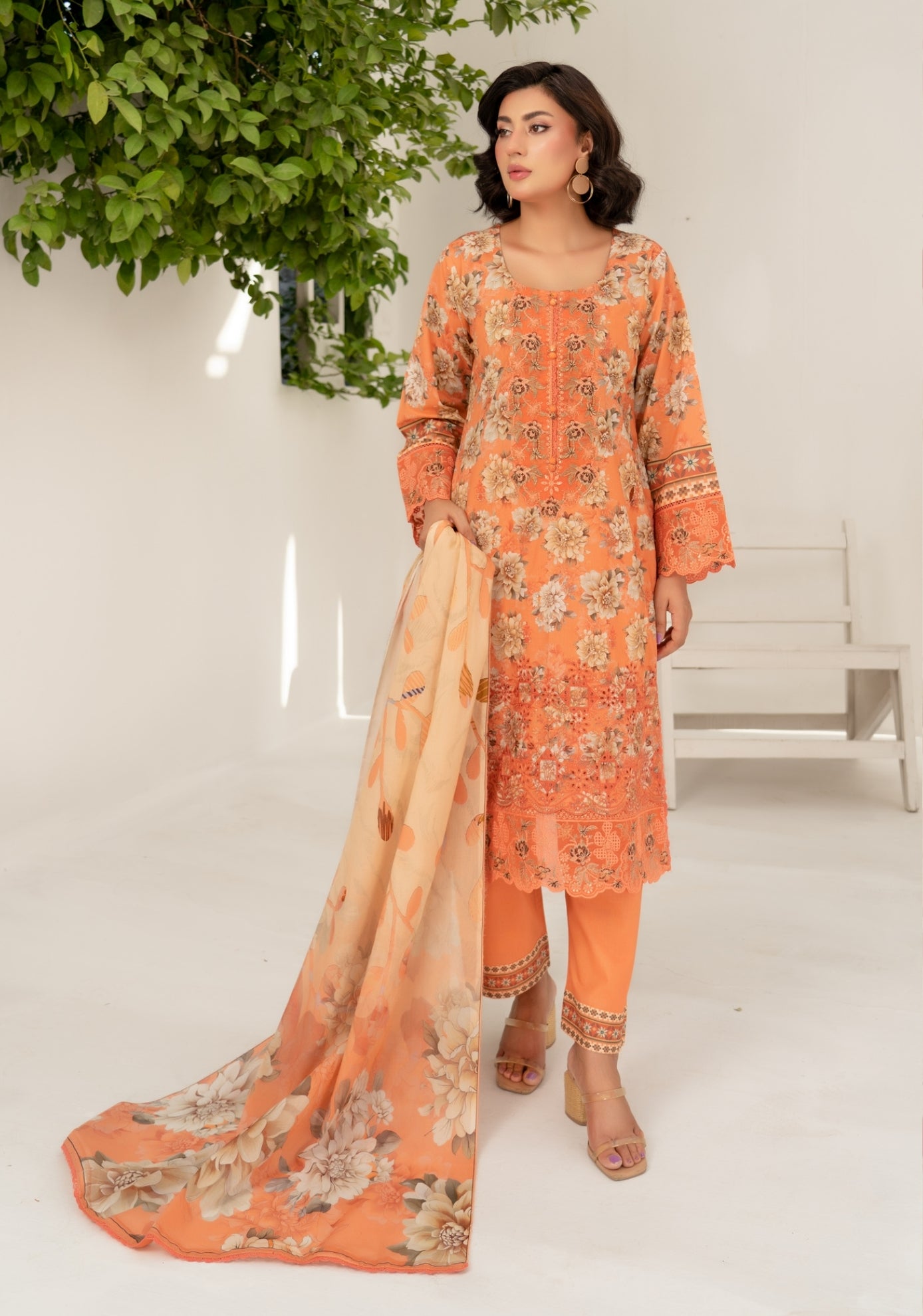 Munira Vol47, D05