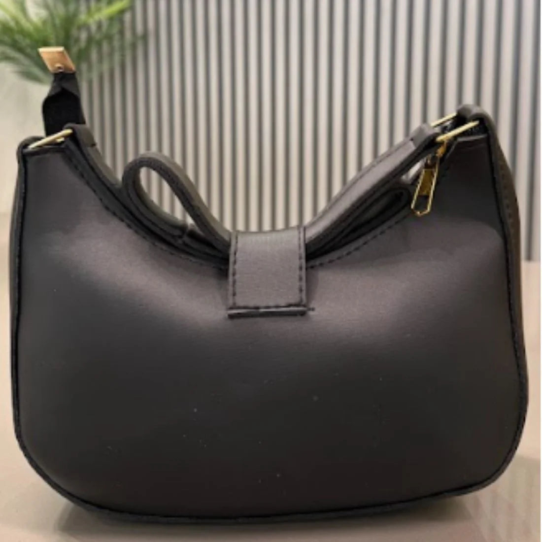 Crescent Leather Luxury Shoulder Bag for Women | Black YMDS
