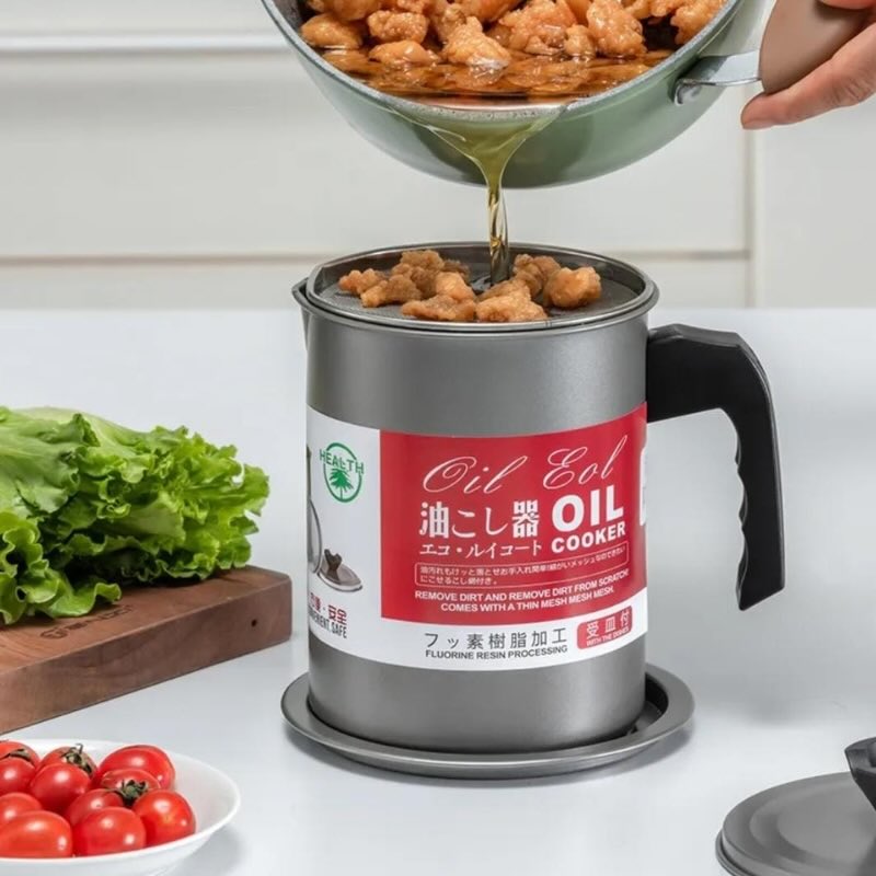 1.4L Fryer Oil Filter Pot Carbon Steel Jug with Stainless Steel Strainer Lid YMDS